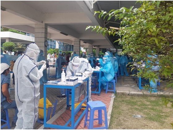 TPHCM ghi nhận 667 người nhiễm Covid-19 chỉ trong 1 ngày ảnh 2