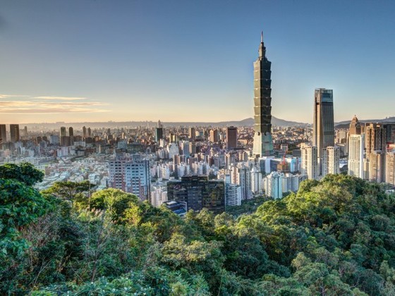 13. Taiwan: 16.3% of children with parents in the bottom half ended up in the top quarter.