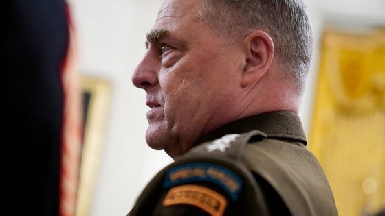 Dịch Covid-19: Tổng thống Trump “giáng đòn” đảng Dân chủ, nhiều lãnh đạo quân sự cách ly - Ảnh 2. Dịch Covid-19: Tổng thống Trump “giáng đòn” đảng Dân chủ, nhiều lãnh đạo quân sự cách ly - Ảnh 2.