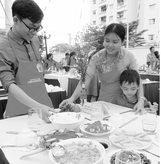 Duy trì bữa cơm gia đình: Hạnh phúc nhân đôi ảnh 1