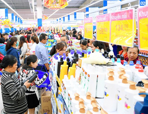 Sau tết, không “khan hàng sốt giá” ảnh 1