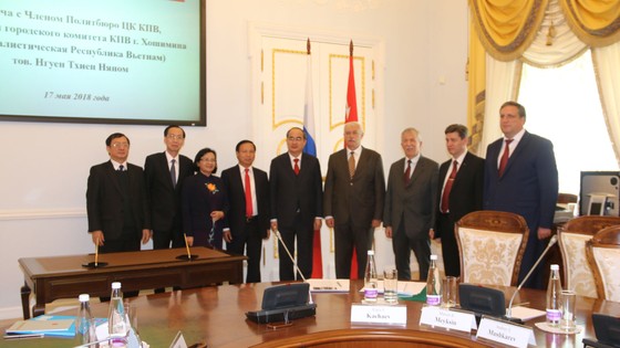 Trang trọng kỷ niệm 95 năm ngày Chủ tịch Hồ Chí Minh lần đầu tiên đến Nga ảnh 4