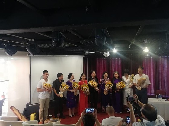 Gìn giữ tinh hoa cải lương ảnh 1