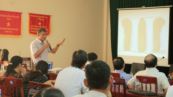 Khai quật tháp núi Bút phát hiện bộ Linga-Yoni bằng đá lớn nhất Chămpa ảnh 2