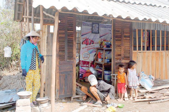 Tái định cư vùng sạt lở ĐBSCL - Nơi chưa có, chỗ bỏ phí ảnh 1
