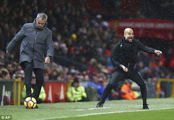 Man "xanh" khuất phục Man "đỏ" ngay tại Old Trafford ảnh 1