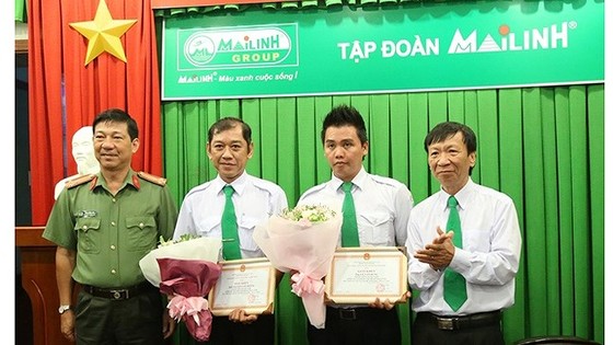 Tuyên dương 9 tài xế trẻ, giỏi, an toàn, thân thiện ảnh 1