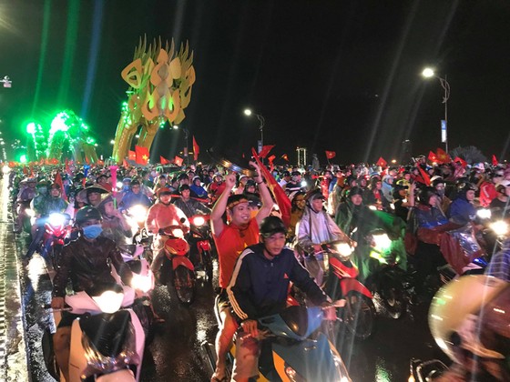 Một đêm thức trắng cùng chiến tích của tuyển Việt Nam ảnh 7