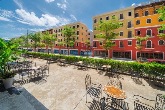 Nhà đầu tư miền Tây "tranh suất" trở thành cư dân khu đô thị Sun Grand City New An Thoi ảnh 2