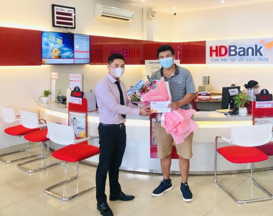 Khách hàng trúng hơn 11 tỷ đồng từ HDBank ảnh 4