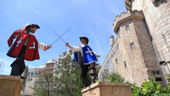 Các ngự lâm quân trình diễn đấu kiếm tại Sun World Ba Na Hills ảnh 4