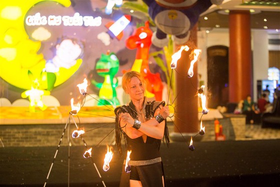 Hàng ngàn đèn lồng sẽ thắp sáng Sun World Danang Wonders suốt một tháng ảnh 6