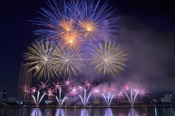 Top 5 sự kiện Văn hóa tiêu biểu nhất năm 2018 xướng tên Lễ hội Pháo hoa quốc tế Đà Nẵng ảnh 8