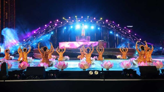 Top 5 sự kiện Văn hóa tiêu biểu nhất năm 2018 xướng tên Lễ hội Pháo hoa quốc tế Đà Nẵng ảnh 3