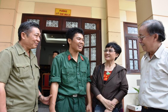 Chuyện của những tân binh cử nhân ảnh 3