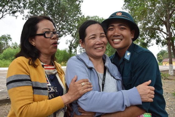 Chuyện của những tân binh cử nhân ảnh 1