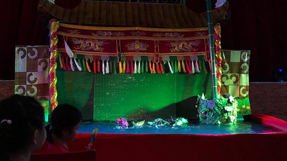 “Đầm Sen by night” và màn hình nước 3D khổng lồ ảnh 8