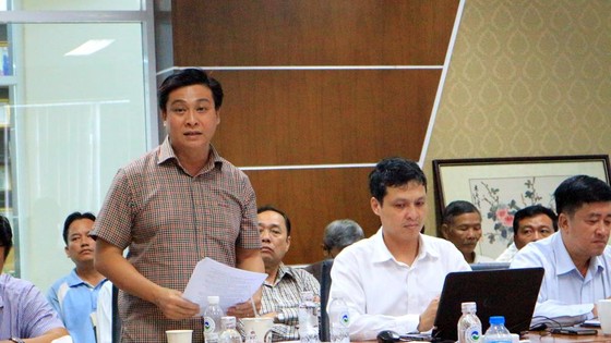 Người dân trực tiếp kiểm tra việc tán mùi hôi trong Khu liên hợp xử lý chất thải rắn Đa Phước ảnh 6