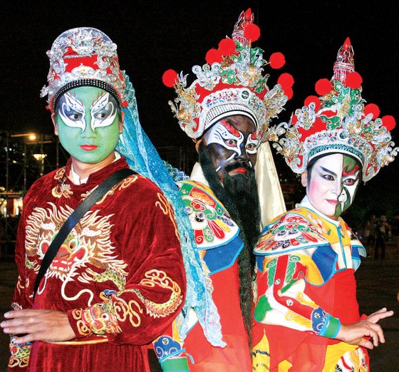 Mài ngọc cho sân khấu ảnh 1