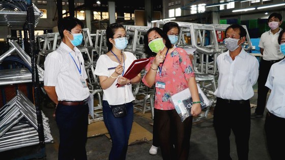Nhập cuộc giám sát an toàn trong sản xuất ảnh 1