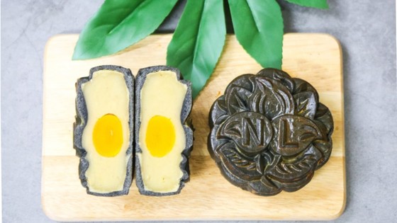Bánh Trung Thu Than Tre Như Lan – Sức Hút Từ Vỏ Bánh Độc Lạ ảnh 2