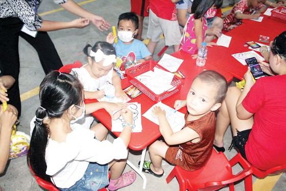 Cùng vui 'Phá cỗ Trăng rằm' tại Worldkids Thủ Đức ảnh 2