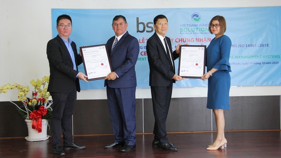 BSI trao chứng nhận ISO 9001 và ISO 14001 cho VWS ảnh 1