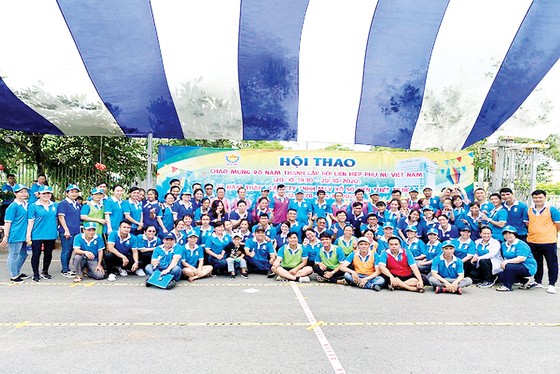 Hội thao chào mừng 90 năm Ngày thành lập Hội Liên hiệp phụ nữ Việt Nam và 42 năm Ngày thành lập Công ty XSKT thành phố Hồ Chí Minh ảnh 1