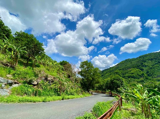 Đổi gió cuối tuần ở Tây Ninh, đừng quên check-in những địa điểm nổi tiếng này ảnh 3