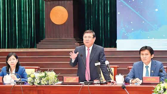 Doanh nghiệp, doanh nhân tạo nên 'làn gió mới' cho sự phát triển của thành phố ảnh 1