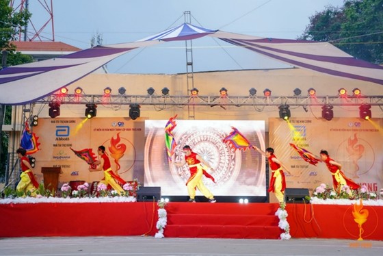 Hội trại Dược Khoa 2021: Ngọn lửa khát vọng cháy mãi, sáng mãi ảnh 3