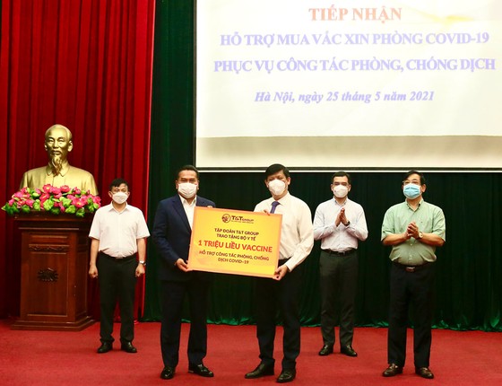 T&T Group trao tặng 1 triệu liều vaccine phòng Covid-19 ảnh 1