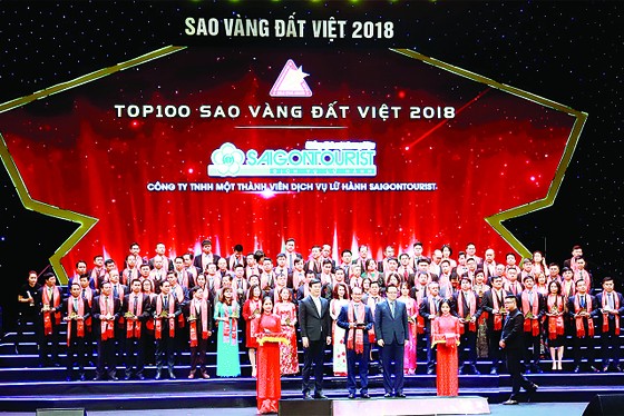 Lữ hành Saigontourist tự hào tiếp tục được trao tặng Thương hiệu Quốc gia và Giải thưởng Sao Vàng Đất Việt 2018 ảnh 1