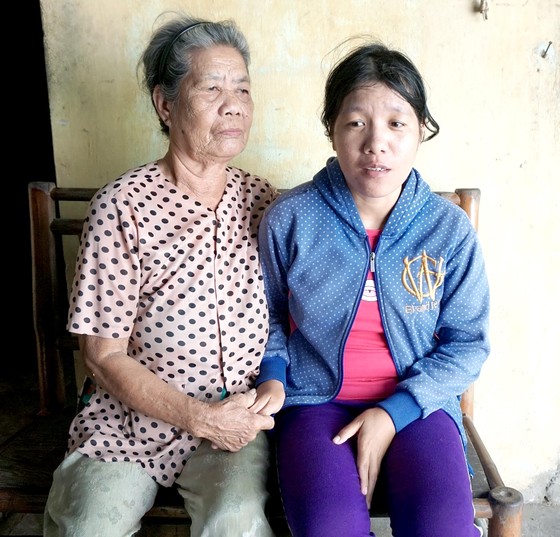 Mẹ già bệnh tật nuôi con tâm thần ảnh 1