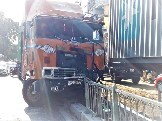 Nỗi sợ “hung thần container” ảnh 1