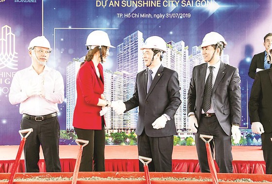 Tòa tháp S1 dự án SunShine City Sài Gòn do Công ty CP Tập đoàn Xây dựng Hòa Bình thi công vượt tiến độ 35 ngày ảnh 2