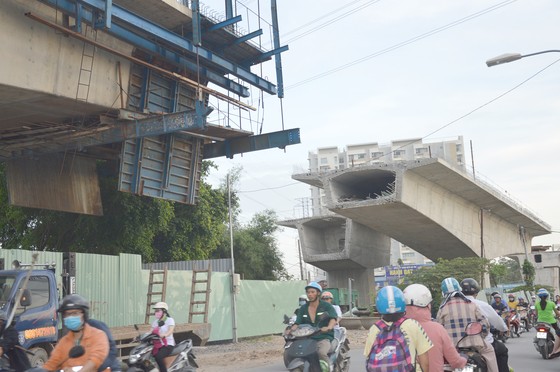 Công trình giao thông trọng điểm bị ngưng trệ ảnh 1