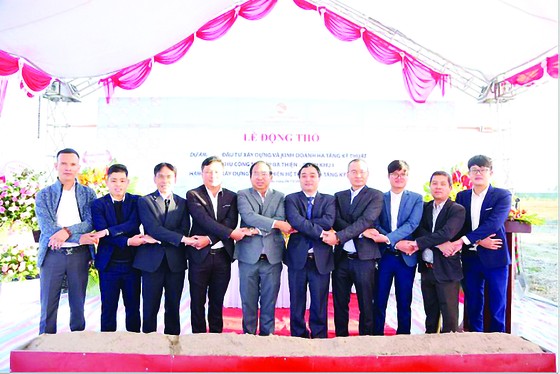 Công ty CP và Phát triển và Kinh doanh nhà (HDTC): Khởi công Dự án đầu tư xây dựng và kinh doanh hạ tầng kỹ thuật khu công nghiệp Bá Thiện ảnh 2