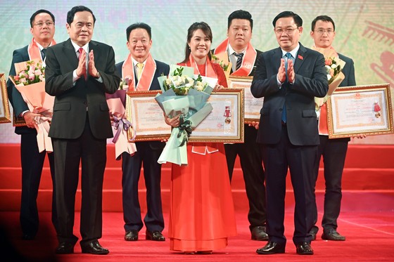 Doanh nhân Đỗ Quang Hiển được trao tặng Huân chương Lao động hạng Nhất ảnh 4
