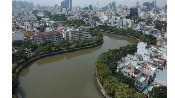 Nỗ lực xanh hóa những dòng kênh ảnh 1