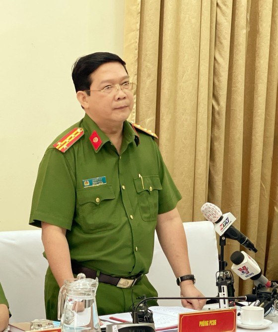 Từ ngày 1-1-2021: TPHCM cấp thẻ căn cước công dân gắn chip cho 7 triệu dân ảnh 1