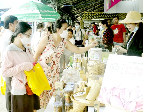 Chương trình mỗi xã một sản phẩm - OCOP: Nâng giá trị nông sản Việt ảnh 1