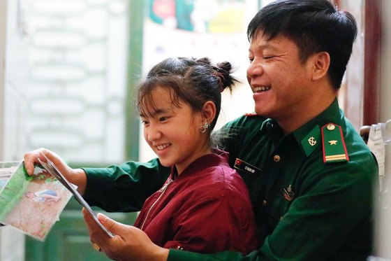 Con nuôi lính biên phòng ảnh 5