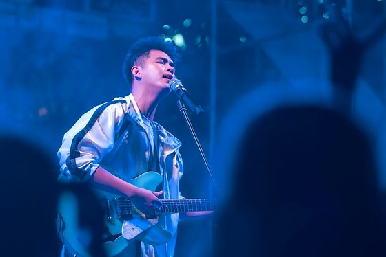 Tìm mình giữa sắc màu âm nhạc ảnh 1