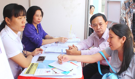 Gỡ rào cản cho người nghèo đi xuất khẩu lao động ảnh 1