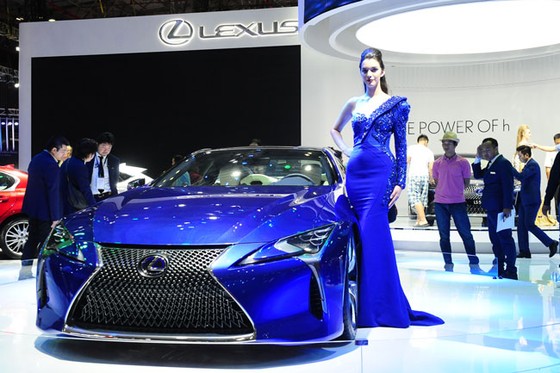 Dàn xe mới tràn ngập Vietnam Motor Show 2017 ảnh 4