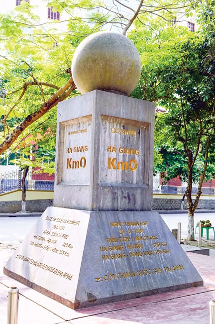 Khoảnh khắc sắc màu Hà Giang ảnh 1
