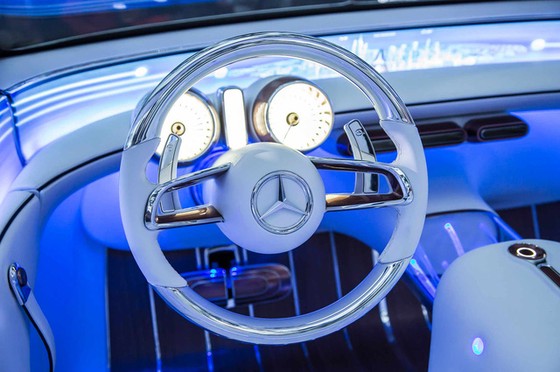 Chiêm ngưỡng vẻ đẹp xuất sắc của Vision Mercedes-Maybach 6 Cabriolet ngoài đời thực - Ảnh 12. Chiêm ngưỡng vẻ đẹp xuất sắc của Vision Mercedes-Maybach 6 Cabriolet ngoài đời thực - Ảnh 12.