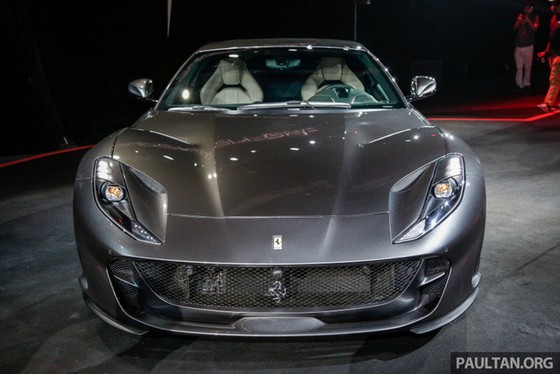Siêu xe Ferrari 812 Superfast chính thức trình làng tại Đông Nam Á với giá chưa thuế 8,38 tỷ Đồng - Ảnh 2. Siêu xe Ferrari 812 Superfast chính thức trình làng tại Đông Nam Á với giá chưa thuế 8,38 tỷ Đồng - Ảnh 2.