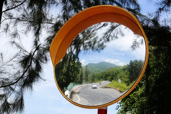 Cung đường cuốn hút nhất thế giới tại Việt Nam khiến nhiều người ngỡ ngàng - ảnh 27